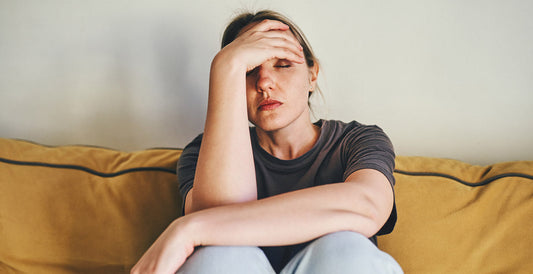 How to Recognize and Relieve Migraine Symptoms: The Complete Guide